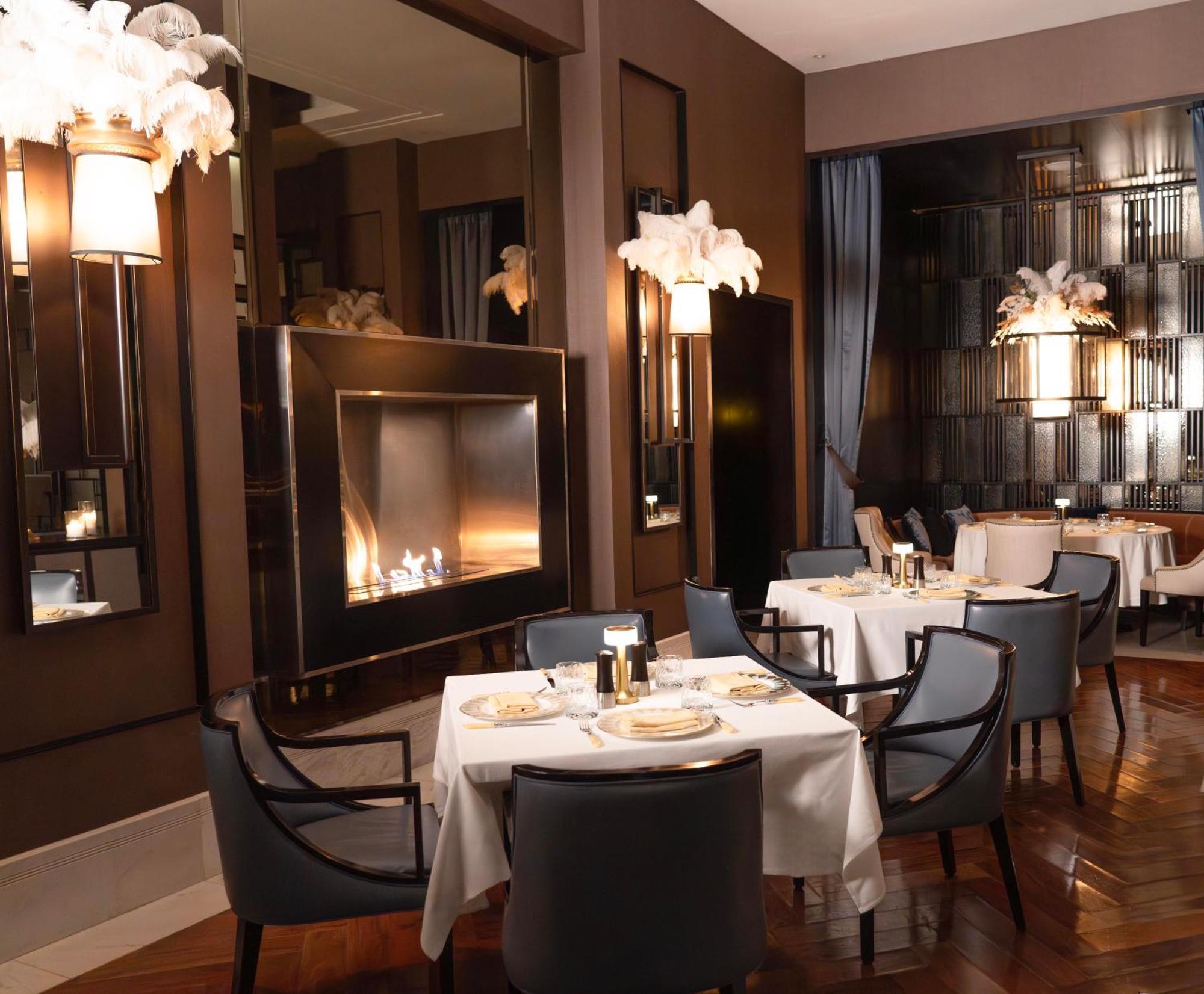 Fairmont Riyadh Luaran gambar Interior of the restaurant
