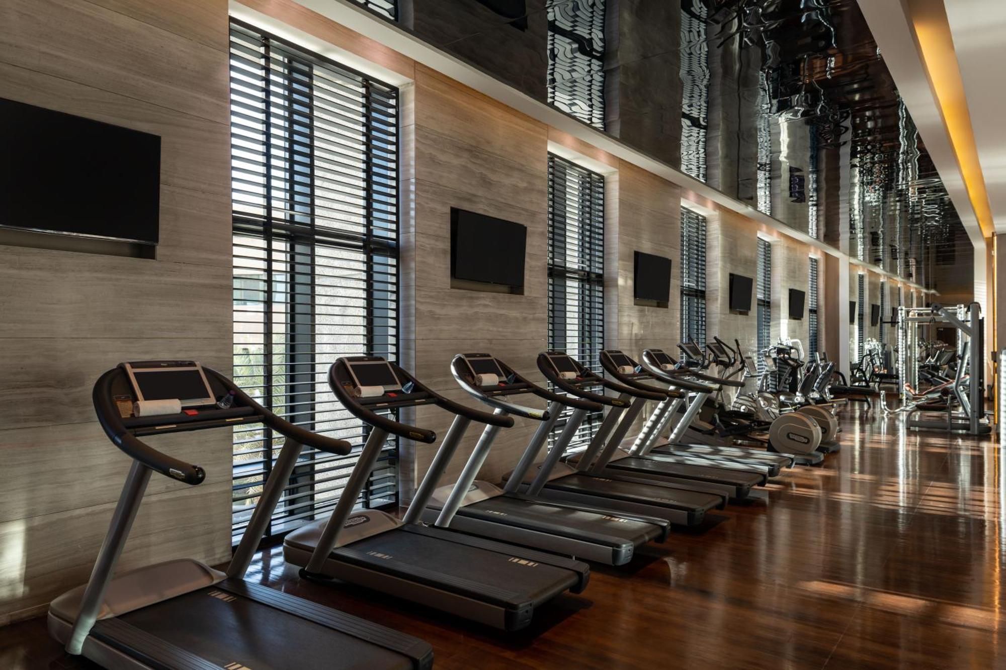 Fairmont Riyadh Luaran gambar The gym at the hotel